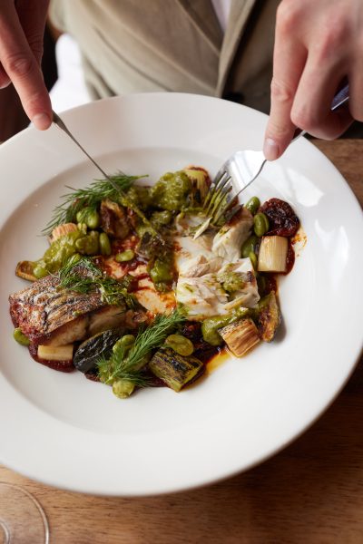 best sunday roast wiltshire countryside pub