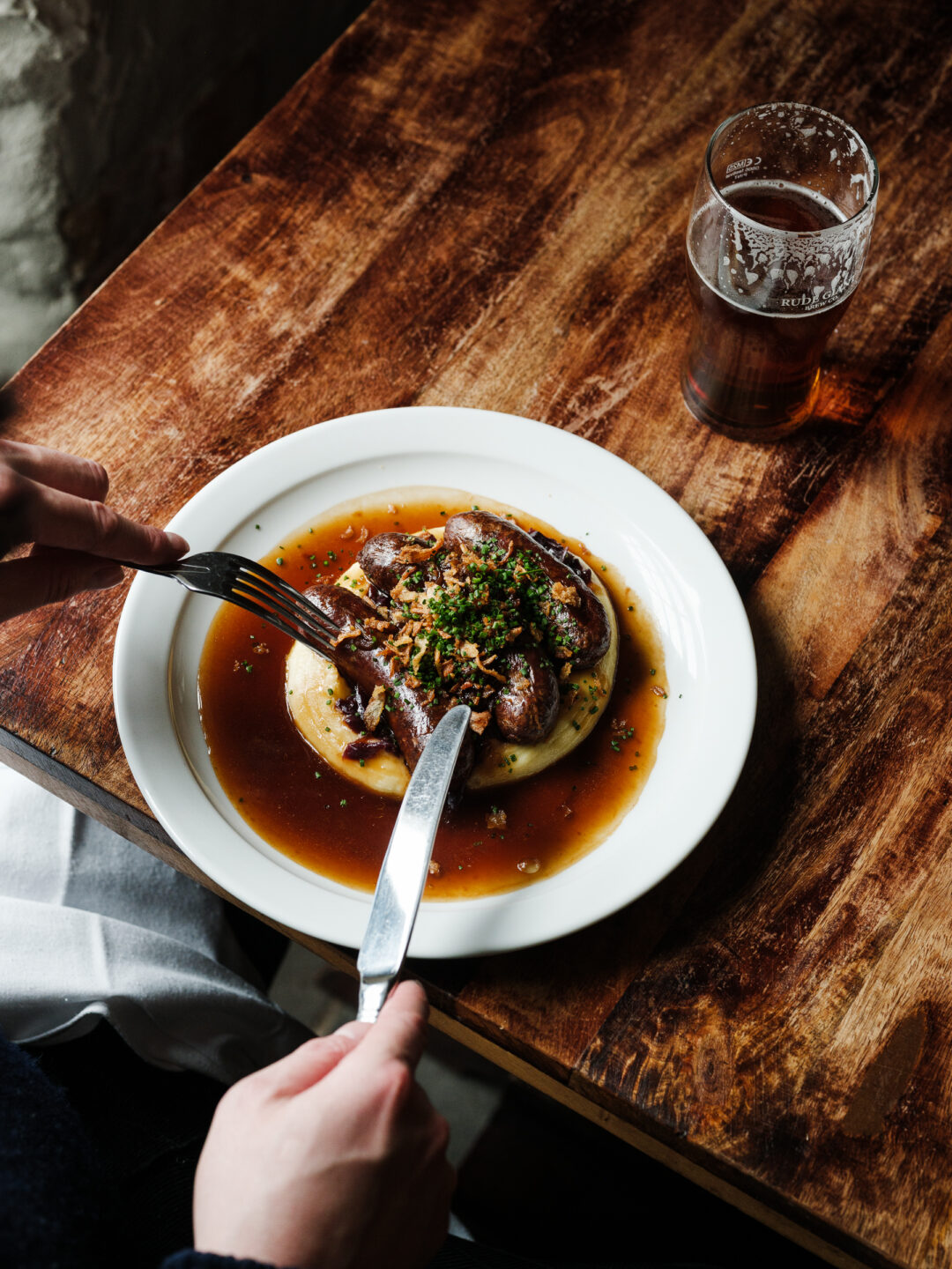 pub food dog and gun netheravon